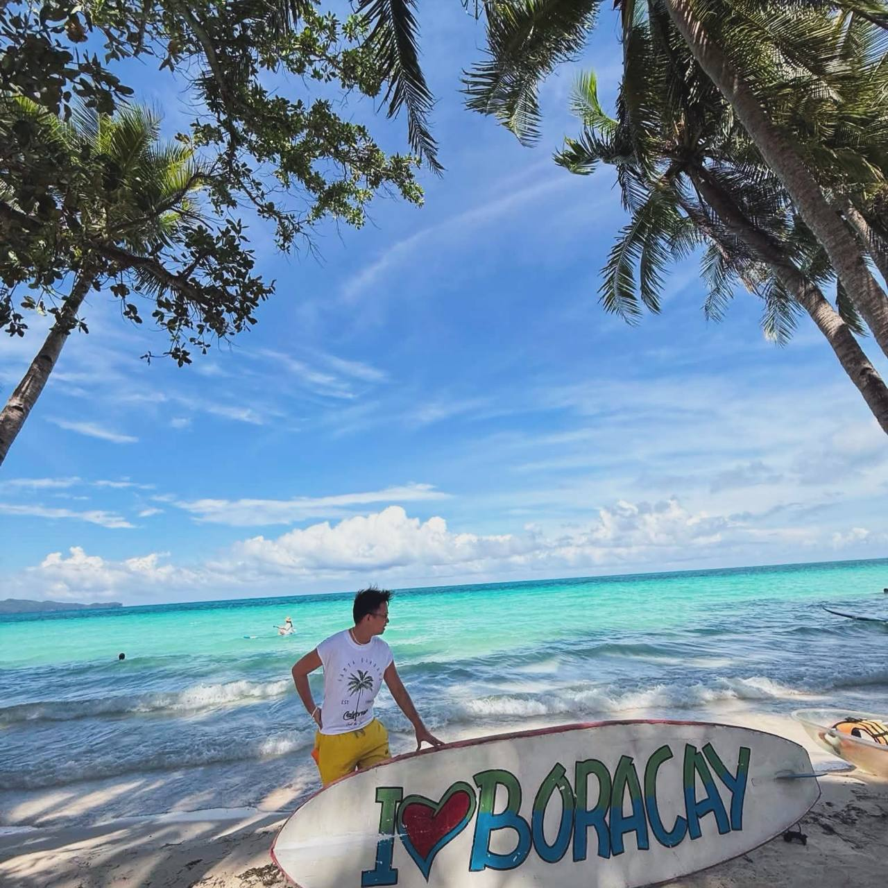 Jhonmar Tolentino enjoying the beach in Boracay